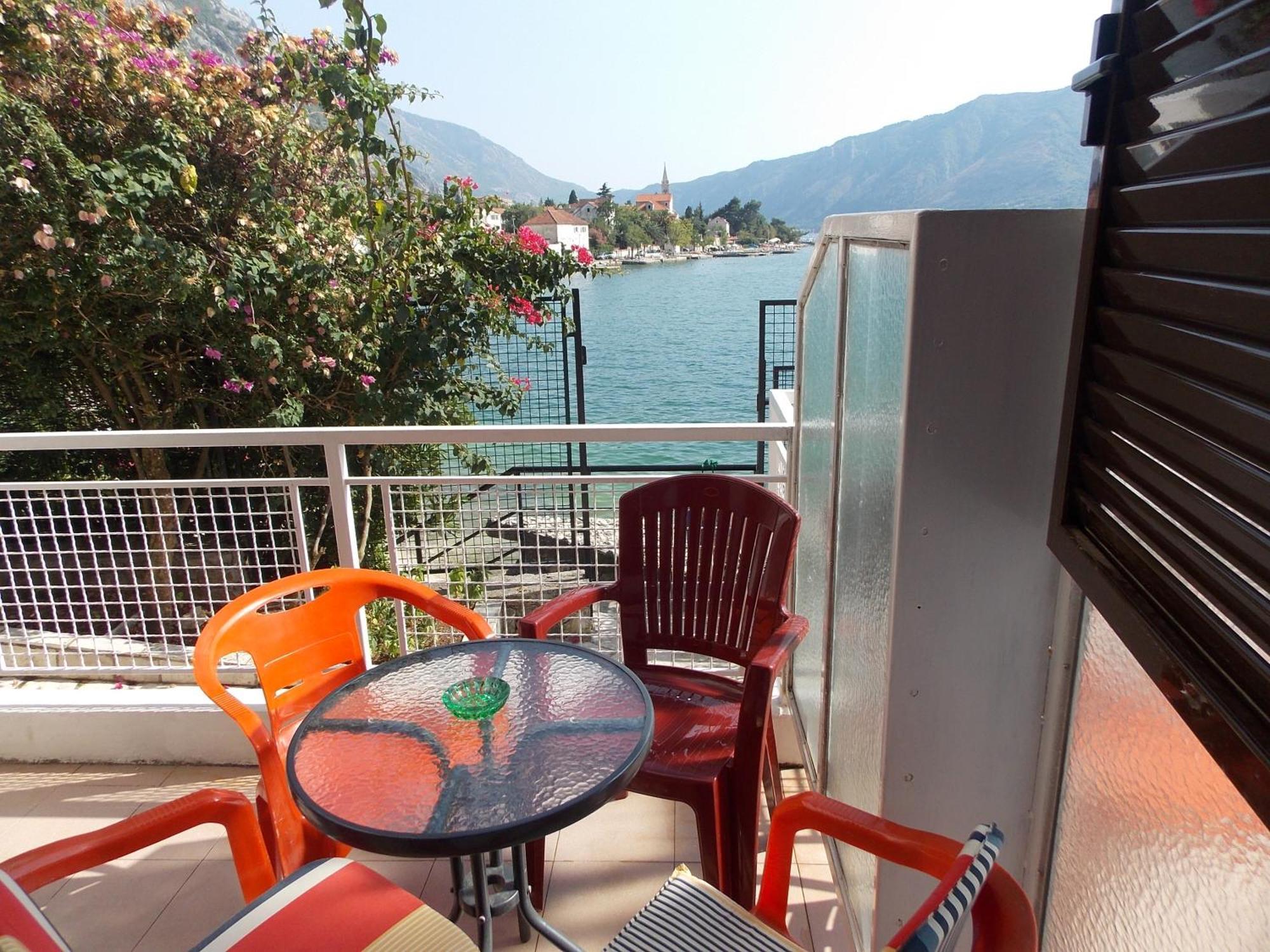 Pm * Kotor